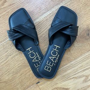 Beach by Matisse. Beautiful black slides. Never worn. Size 7.5/8
